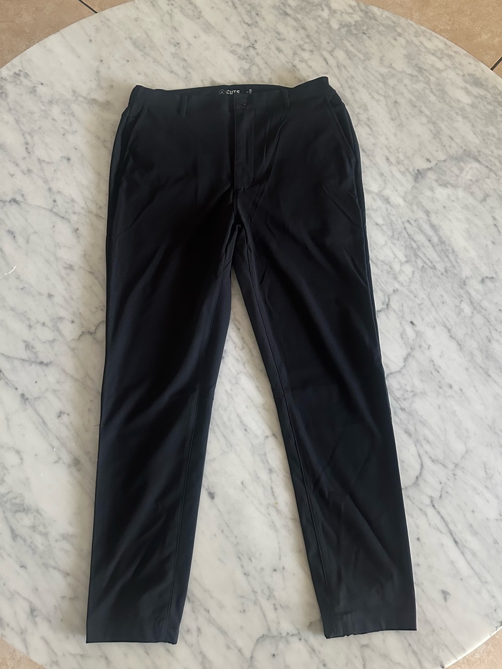 Cuts pants